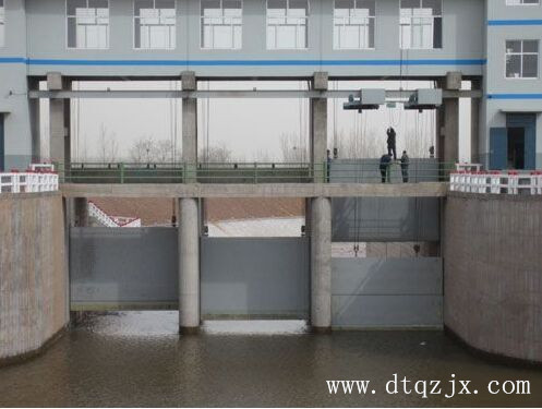 雙鉤雙吊點(diǎn)電動(dòng)葫蘆應(yīng)用場(chǎng)景實(shí)拍
